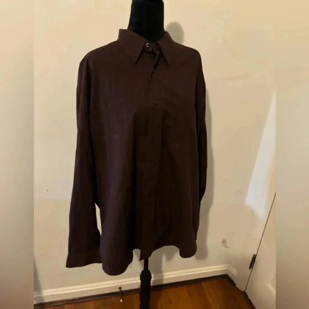 Dockers Maroon Buttondown  Mens Shirt. SIze XL